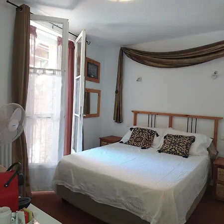 La Fontaine - D'hotes Bed and breakfast 3*