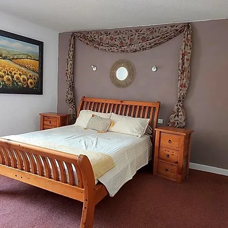 La Fontaine - D'hotes Bed and breakfast 3*