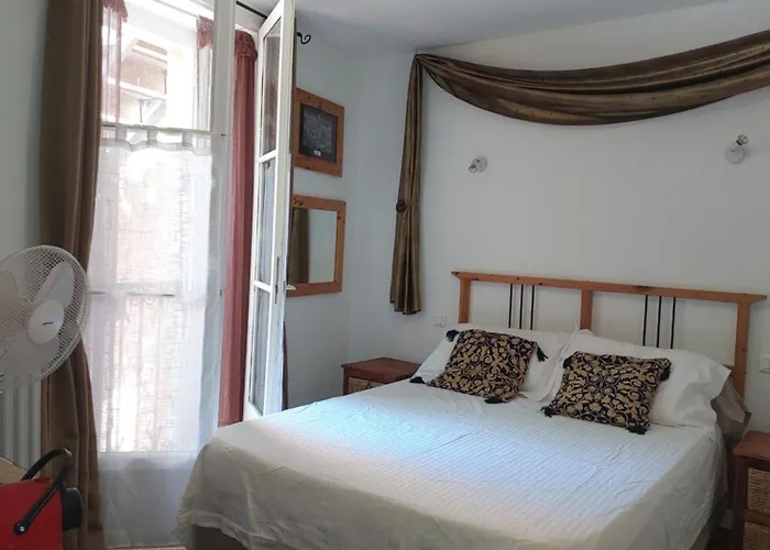 La Fontaine - D'hotes Bed and breakfast 3*